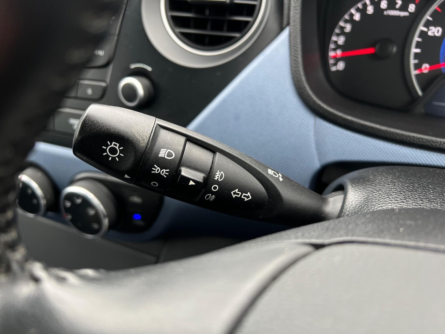 Used Hyundai i10 2014 for sale - 78100807: Photo 49