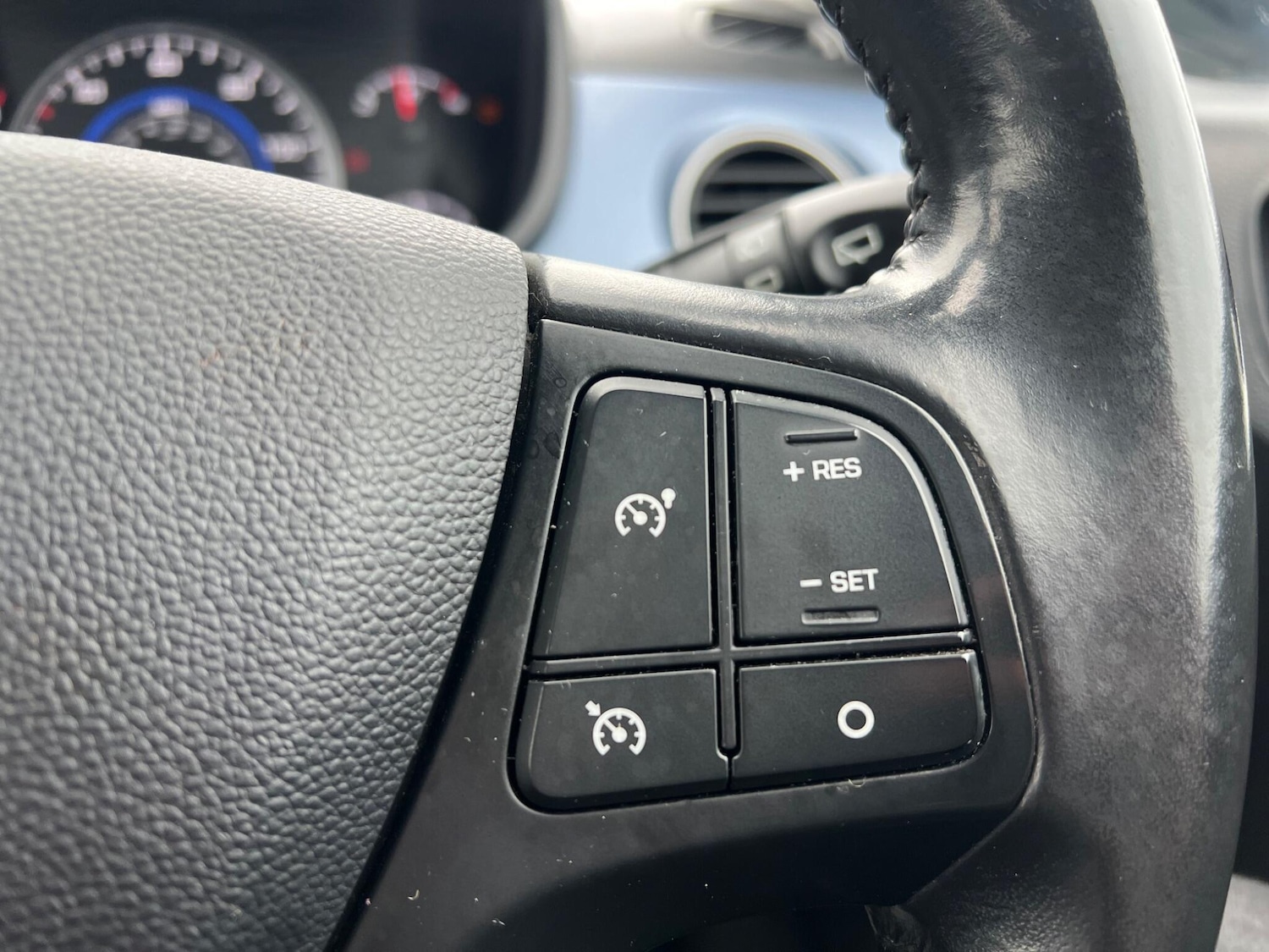 Used Hyundai i10 2014 for sale - 78100807: Photo 51