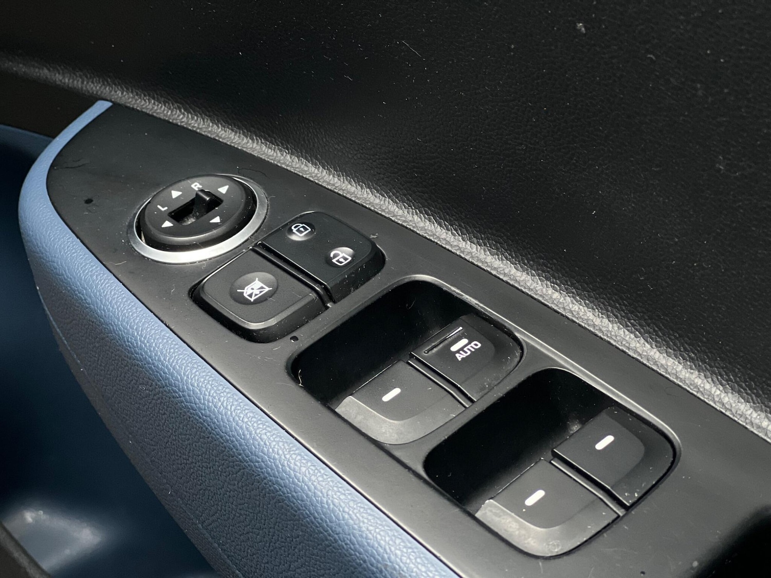 Used Hyundai i10 2014 for sale - 78100807: Photo 56