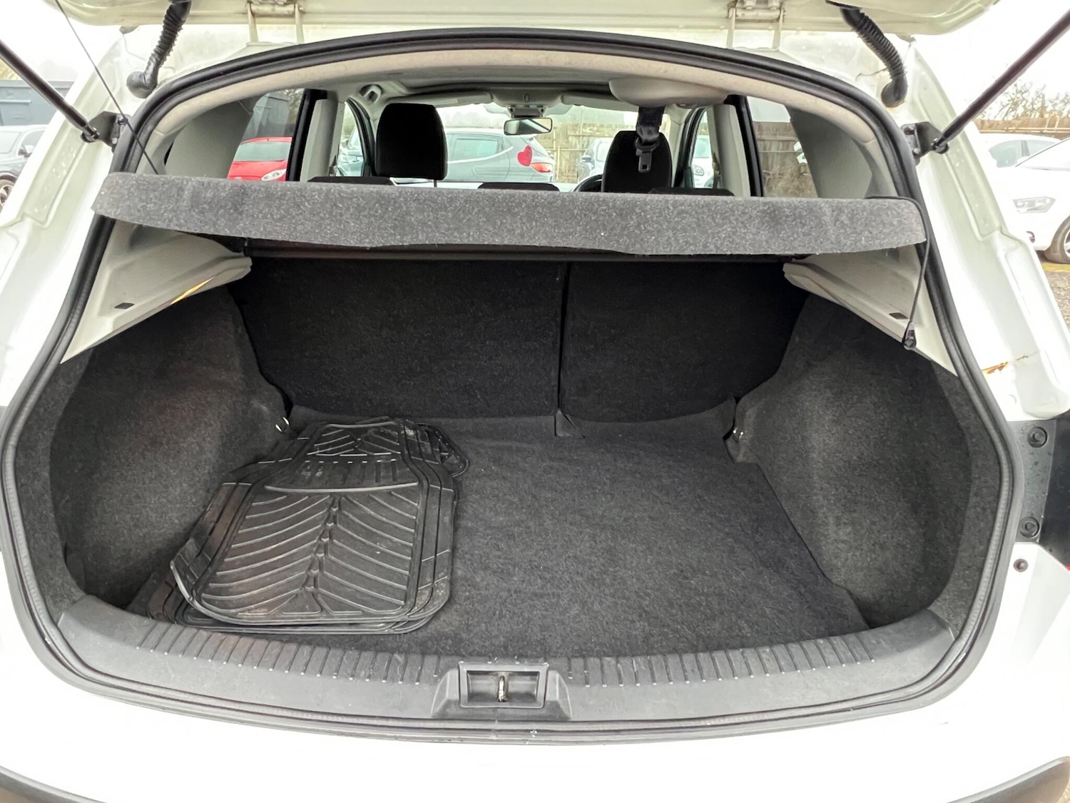 Used Nissan Qashqai 2012 for sale - 77807857: Photo 11