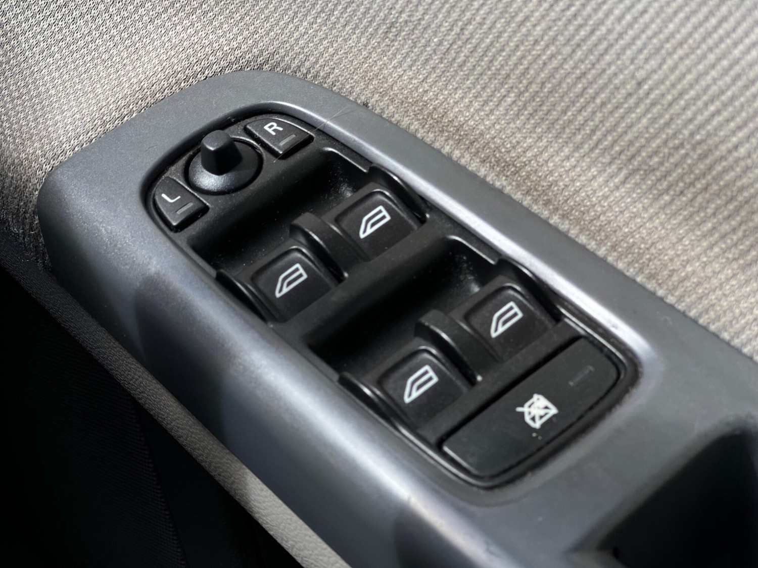 Used Volvo S40 for sale - 78219923: Photo 47