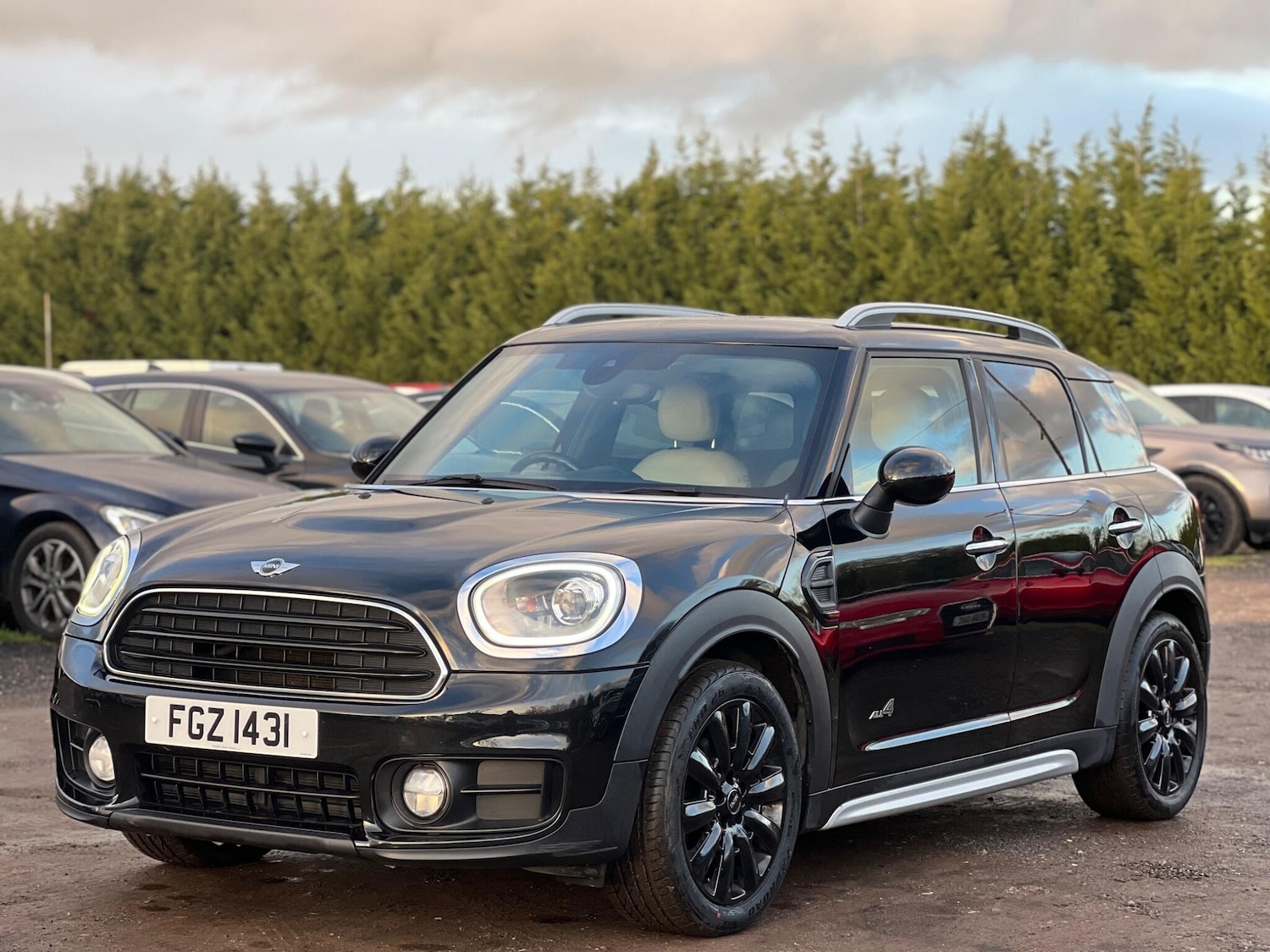 Used MINI Countryman 2017 for sale - 77455227: Photo 2