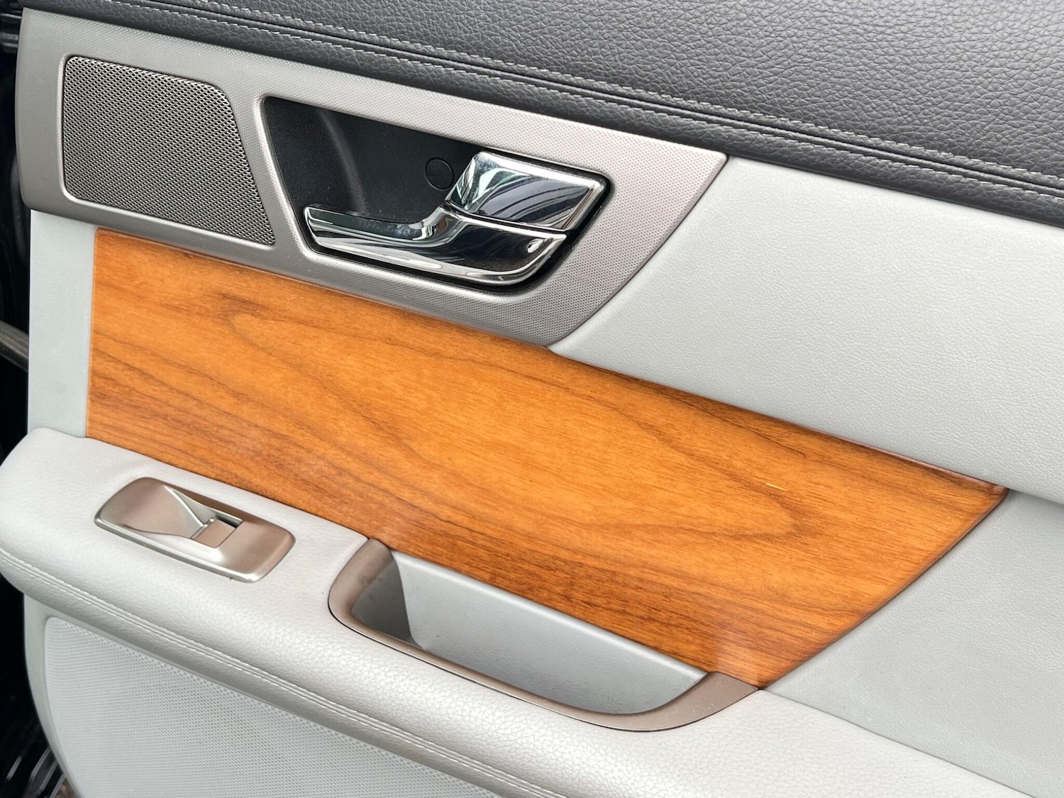 Used Jaguar XF 2009 for sale - 77456562: Photo 39