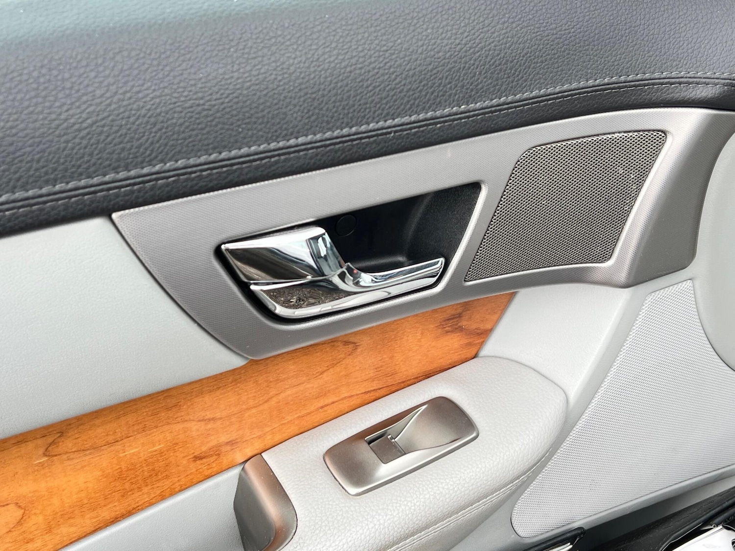 Used Jaguar XF 2009 for sale - 77456562: Photo 49