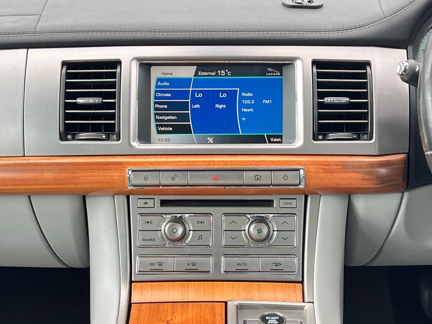 Used Jaguar XF 2009 for sale - 77456562: Photo 54