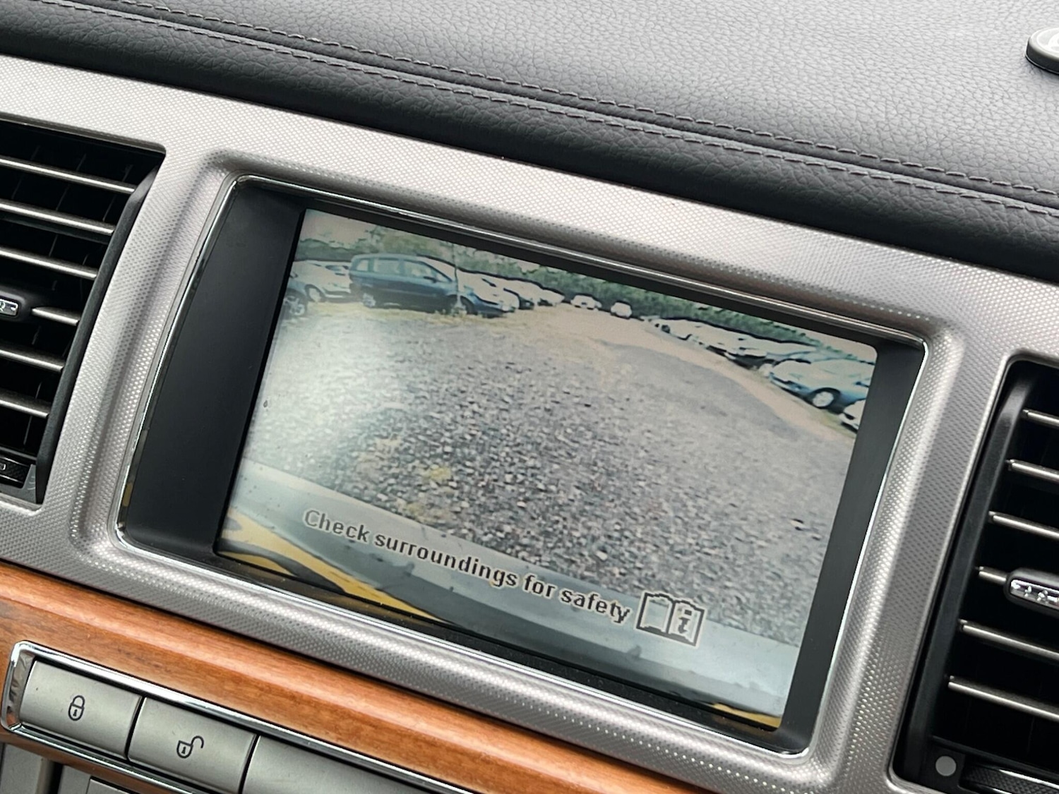 Used Jaguar XF 2009 for sale - 77456562: Photo 68