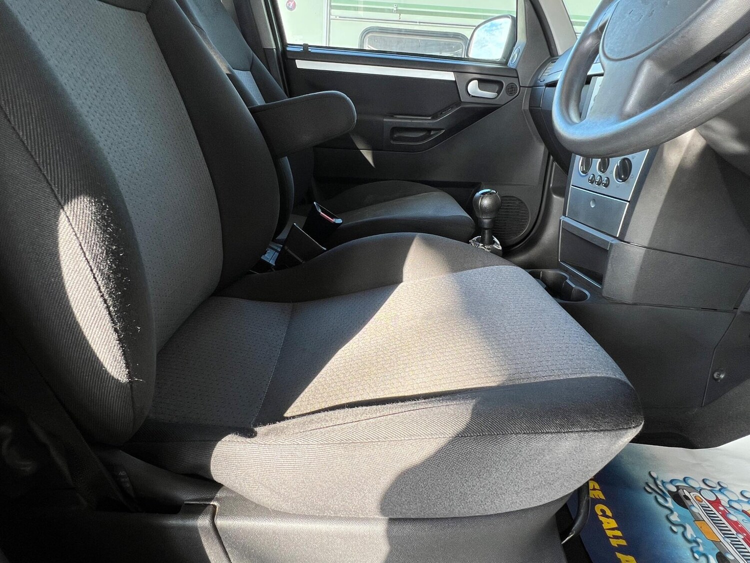 Used Vauxhall Meriva 2005 for sale - 77456550: Photo 24