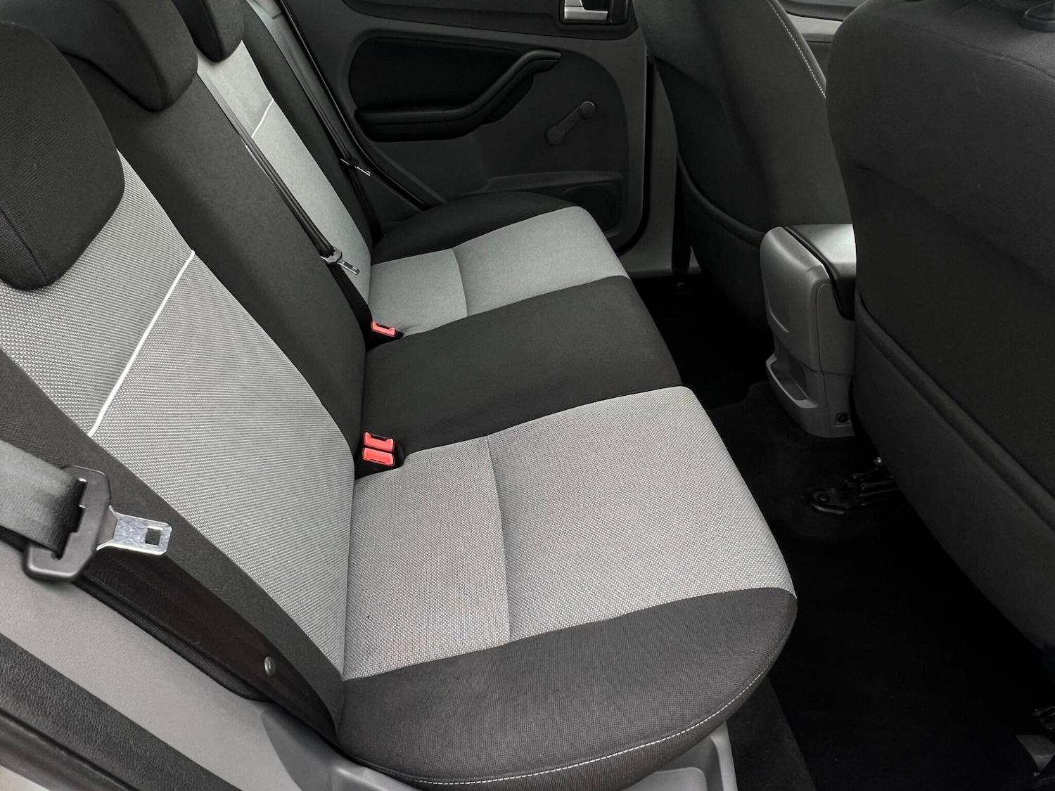 Used Ford Focus for sale - 77993704: Photo 30