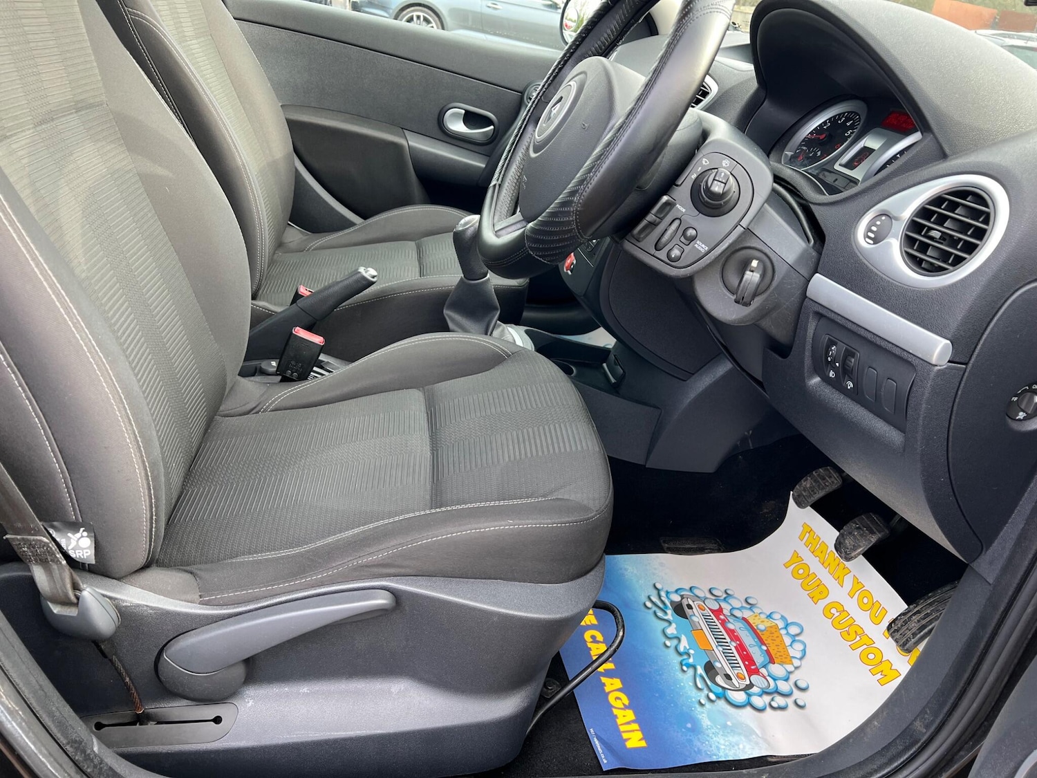 Used Renault Clio 2009 for sale - 77824014: Photo 26