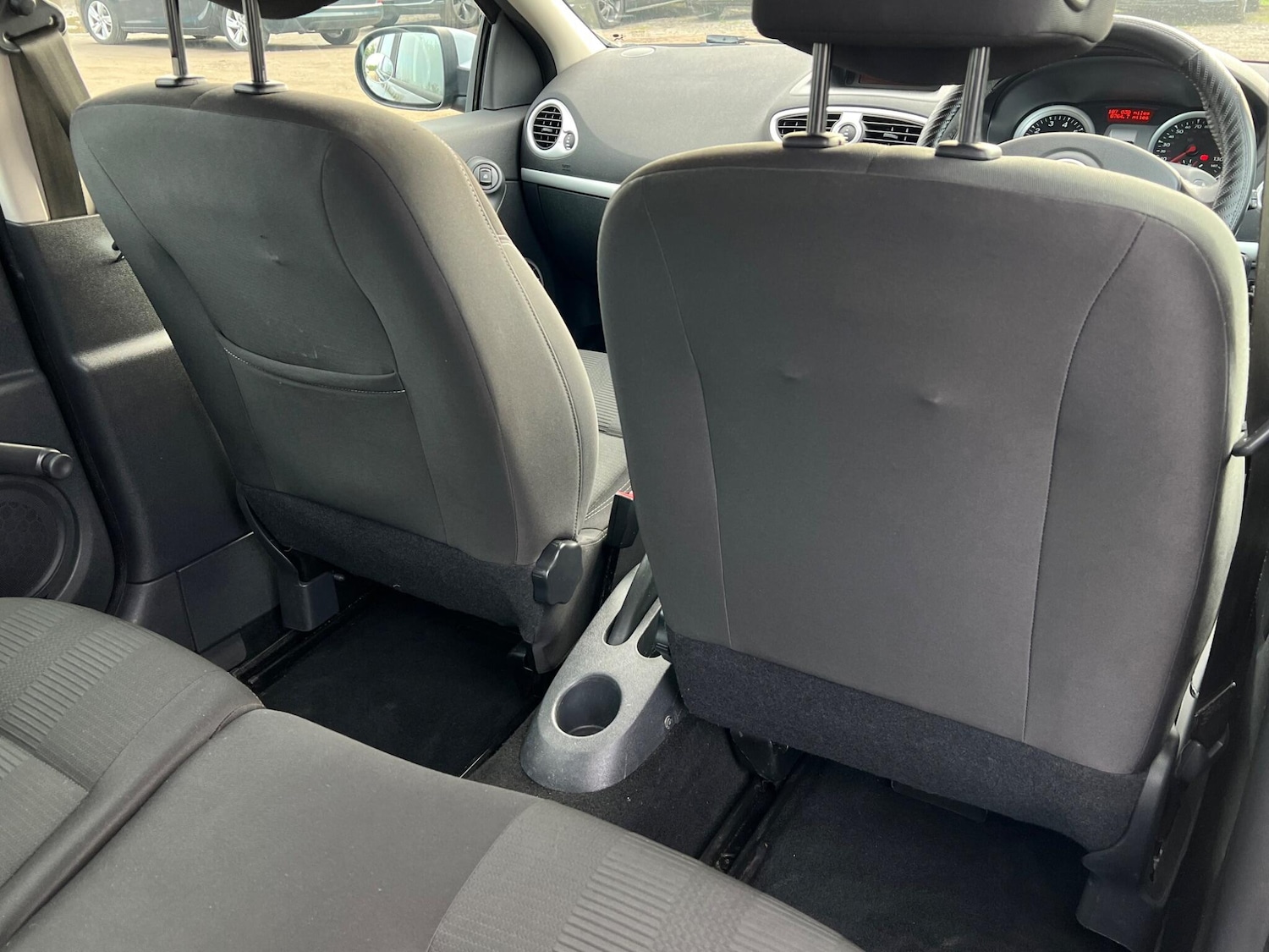 Used Renault Clio 2009 for sale - 77824014: Photo 30