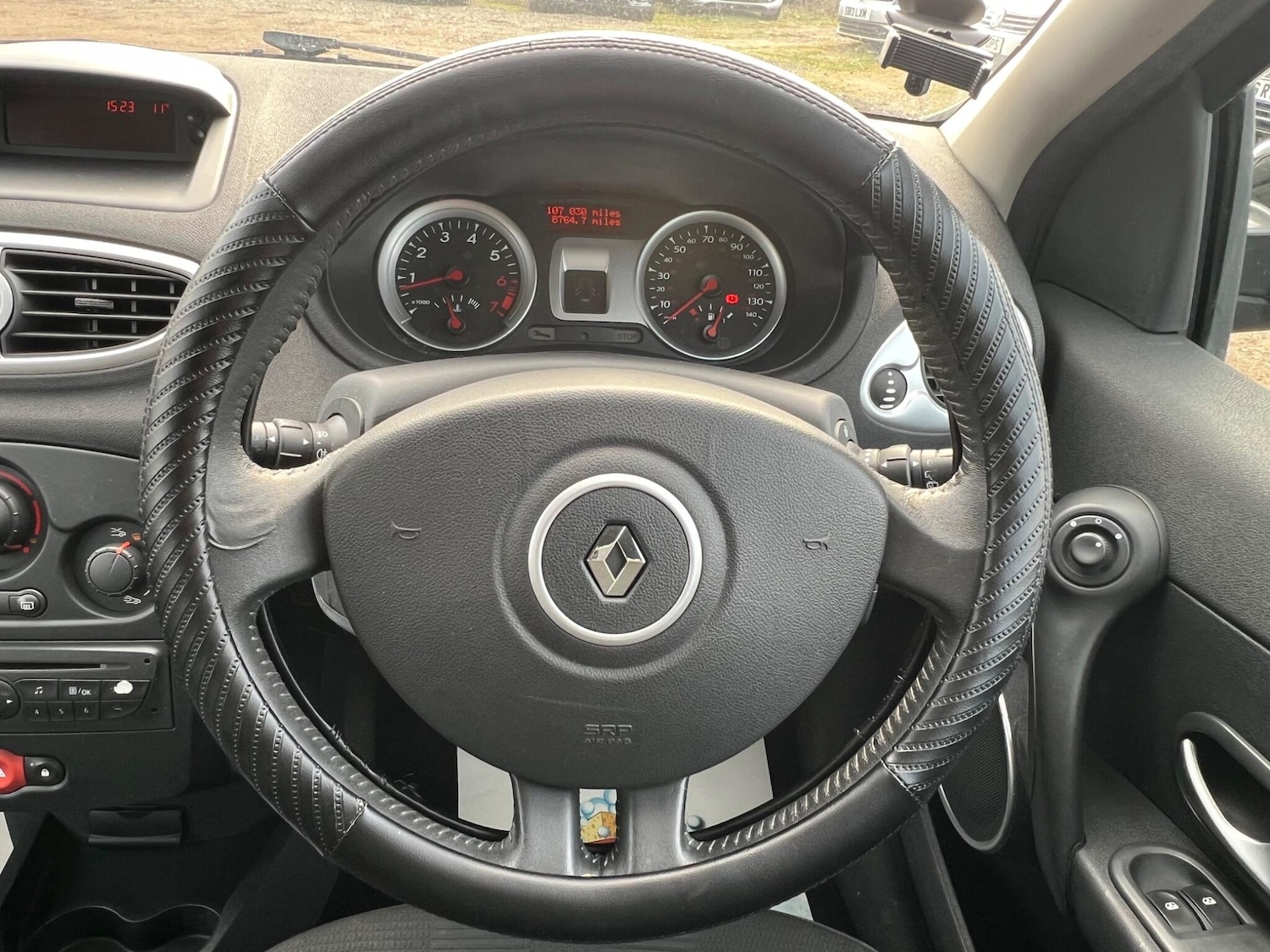 Used Renault Clio 2009 for sale - 77824014: Photo 37