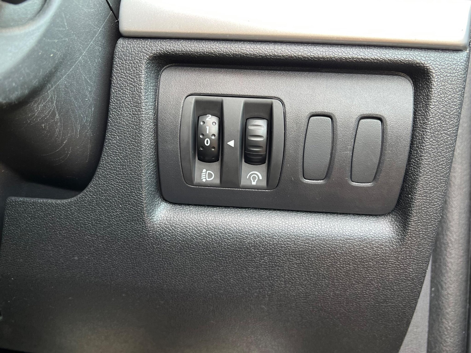 Used Renault Clio 2009 for sale - 77824014: Photo 43