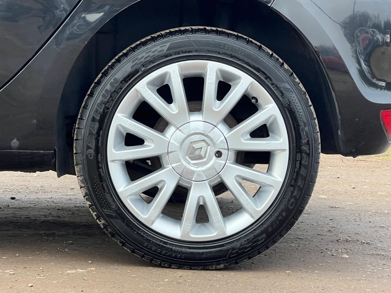 Used Renault Clio 2009 for sale - 77824014: Photo 61