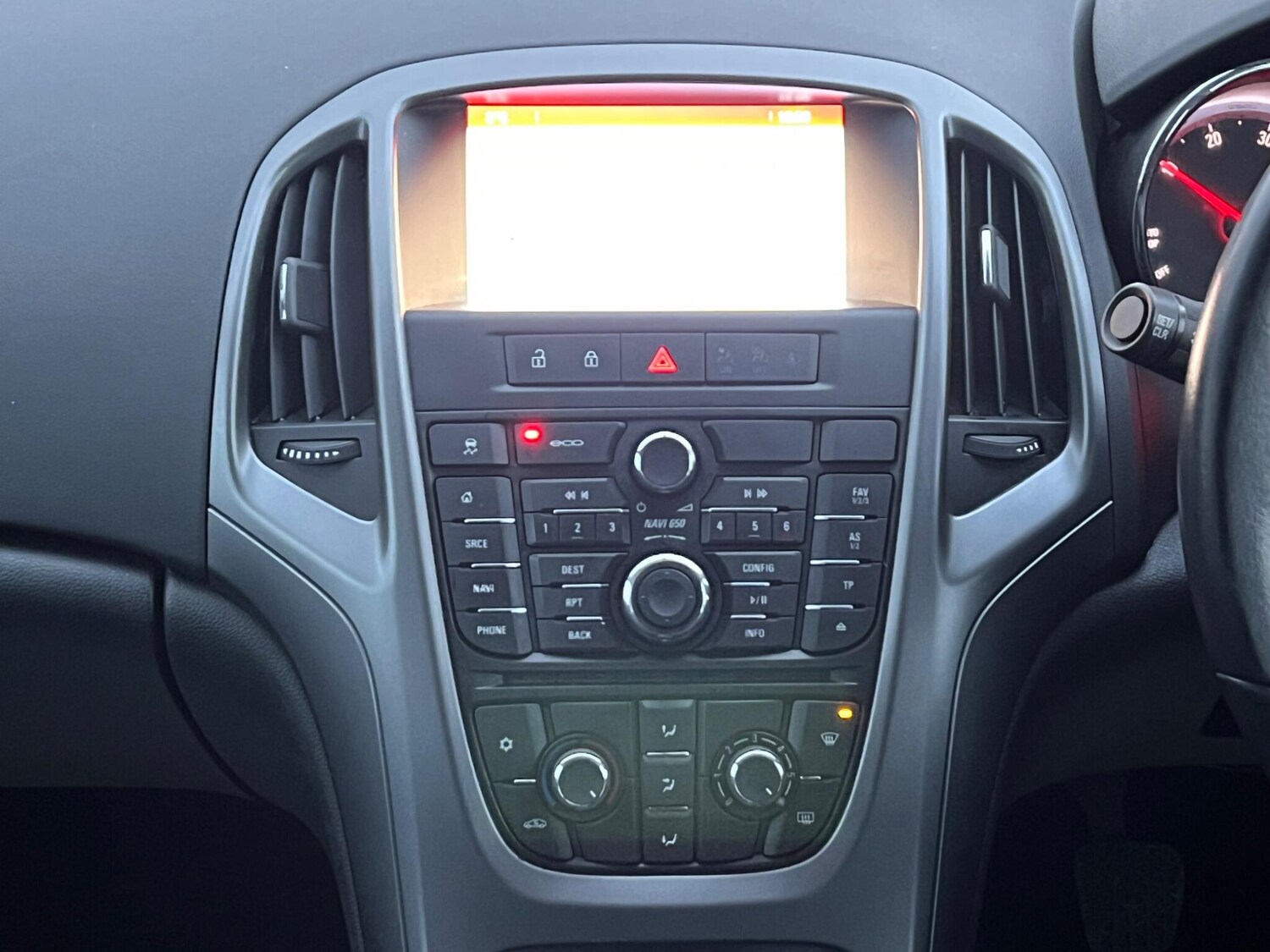 Used Vauxhall Astra 2015 for sale - 77455809: Photo 52