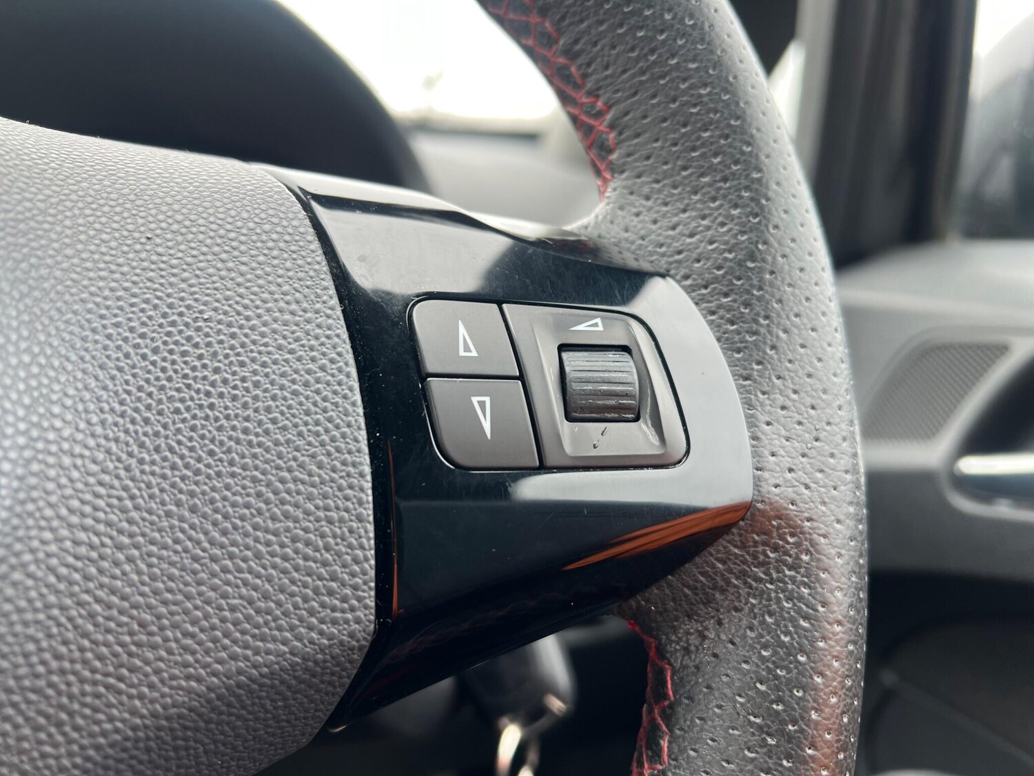 Used Vauxhall Corsa 2011 for sale - 77586238: Photo 44