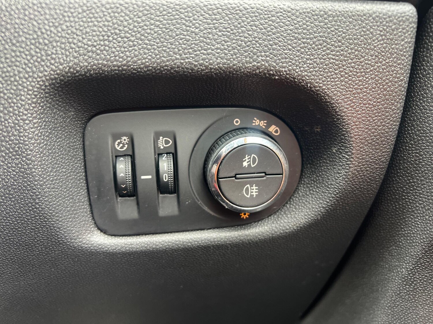 Used Vauxhall Corsa 2011 for sale - 77586238: Photo 50