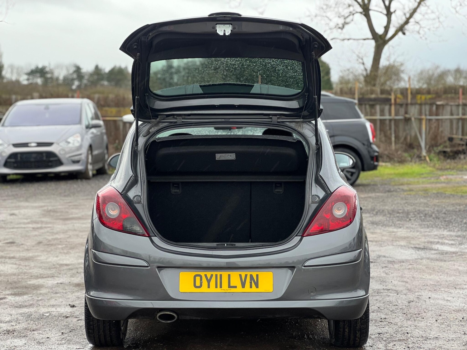 Used Vauxhall Corsa 2011 for sale - 77586238: Photo 9