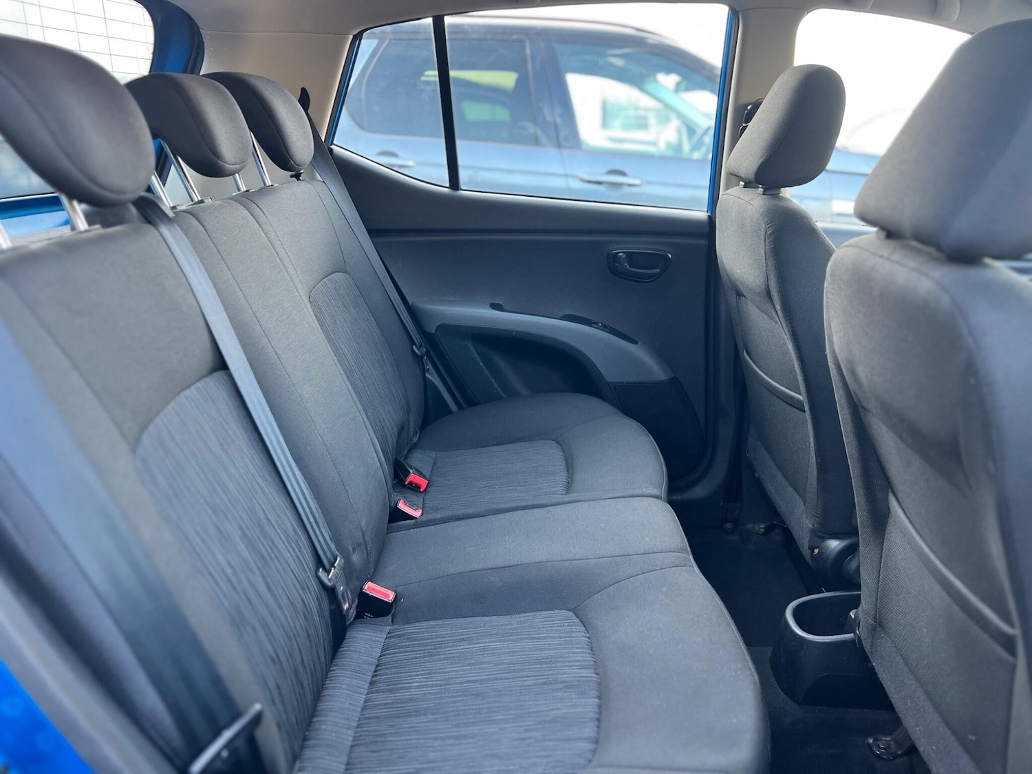 Used Hyundai i10 2011 for sale - 77993012: Photo 30