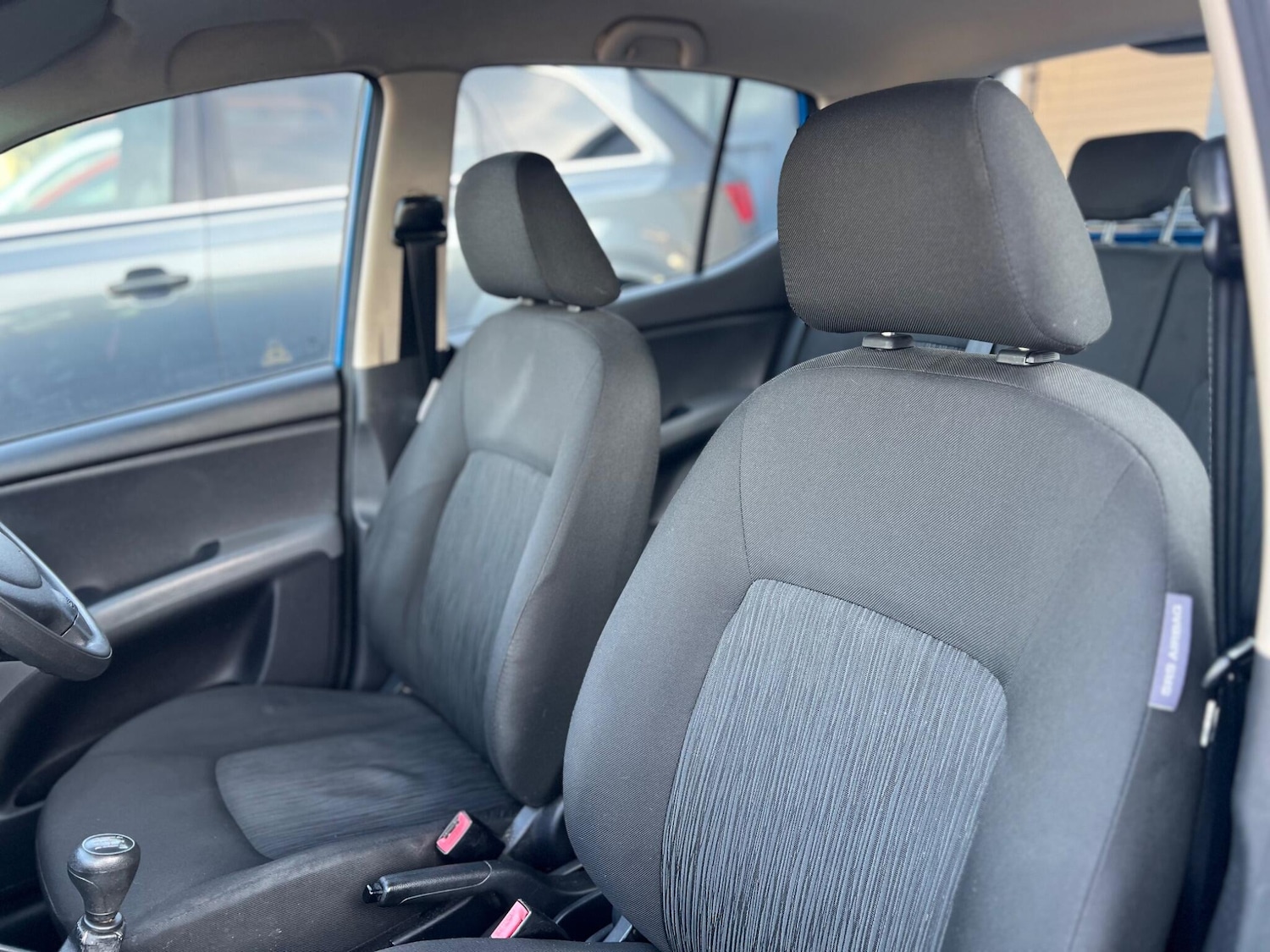 Used Hyundai i10 2011 for sale - 77993012: Photo 38