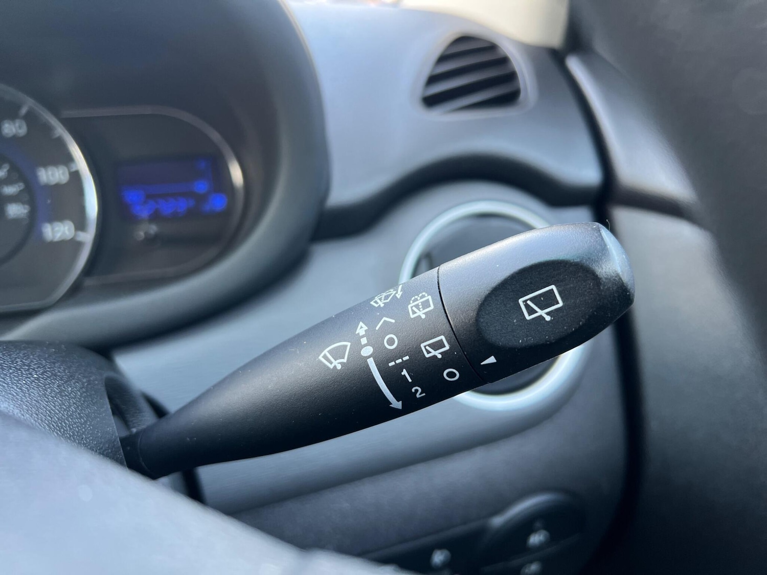 Used Hyundai i10 2011 for sale - 77993012: Photo 46