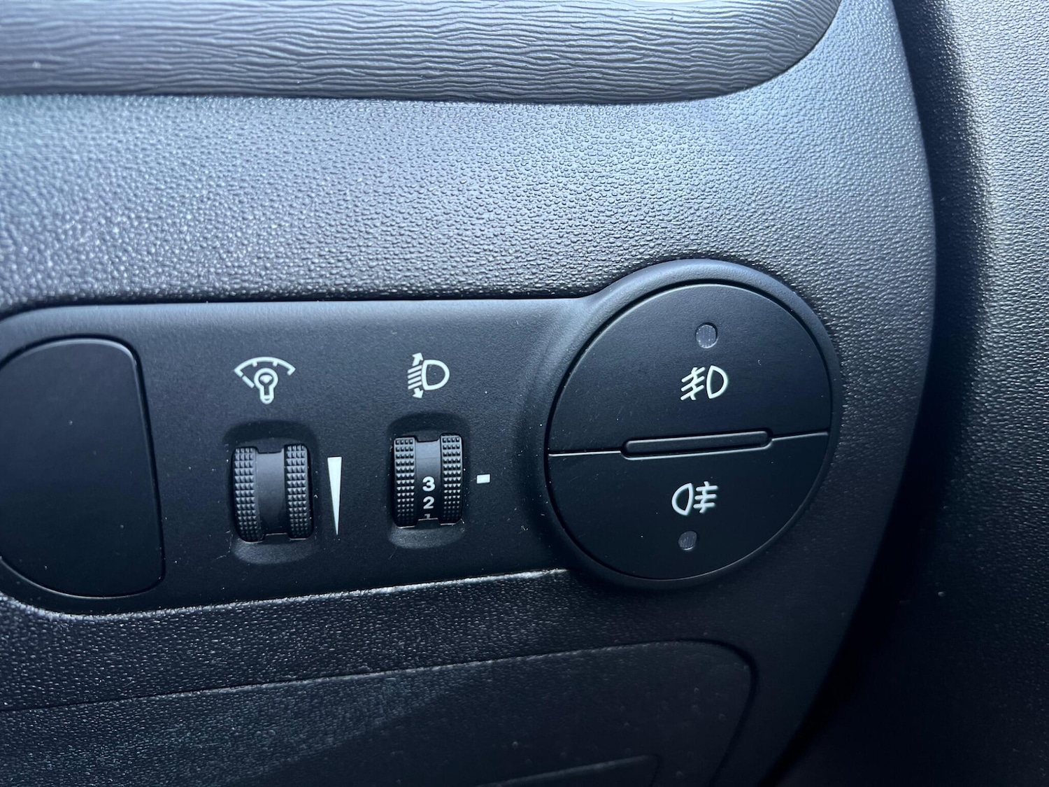 Used Hyundai i10 2011 for sale - 77993012: Photo 50