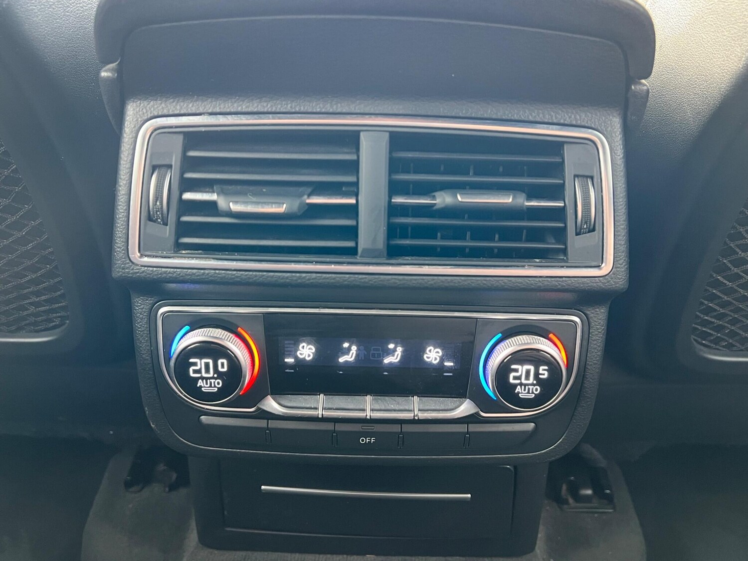 Used Audi Q7 2016 for sale - 77456239: Photo 47