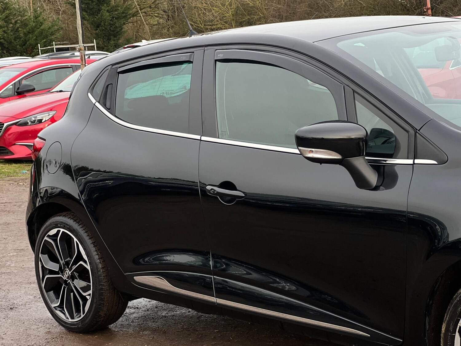 Used Renault Clio for sale - 77496724: Photo 17