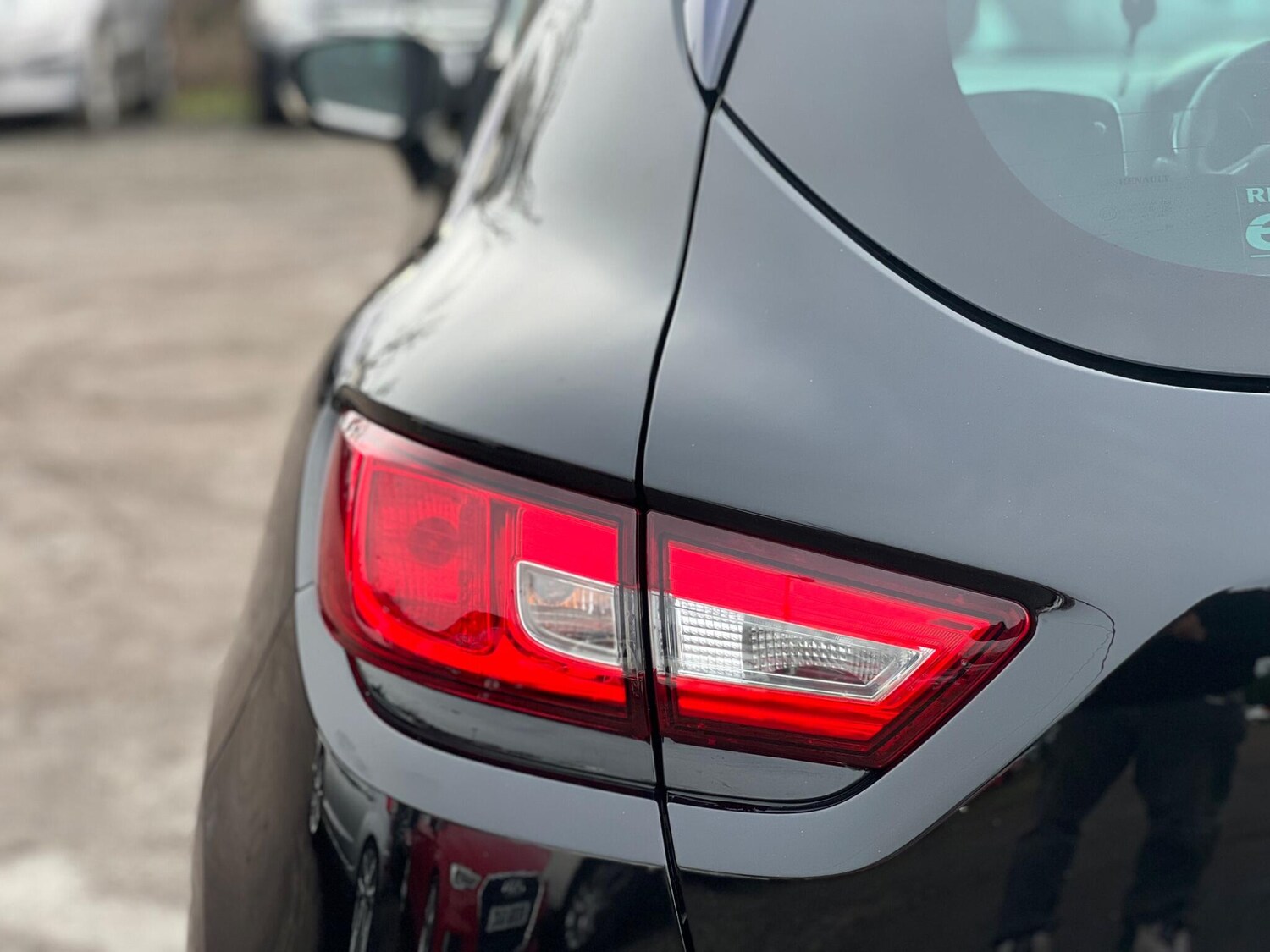 Used Renault Clio for sale - 77496724: Photo 24