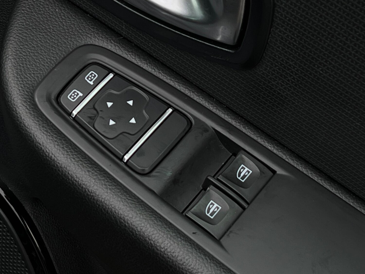 Used Renault Clio for sale - 77496724: Photo 33