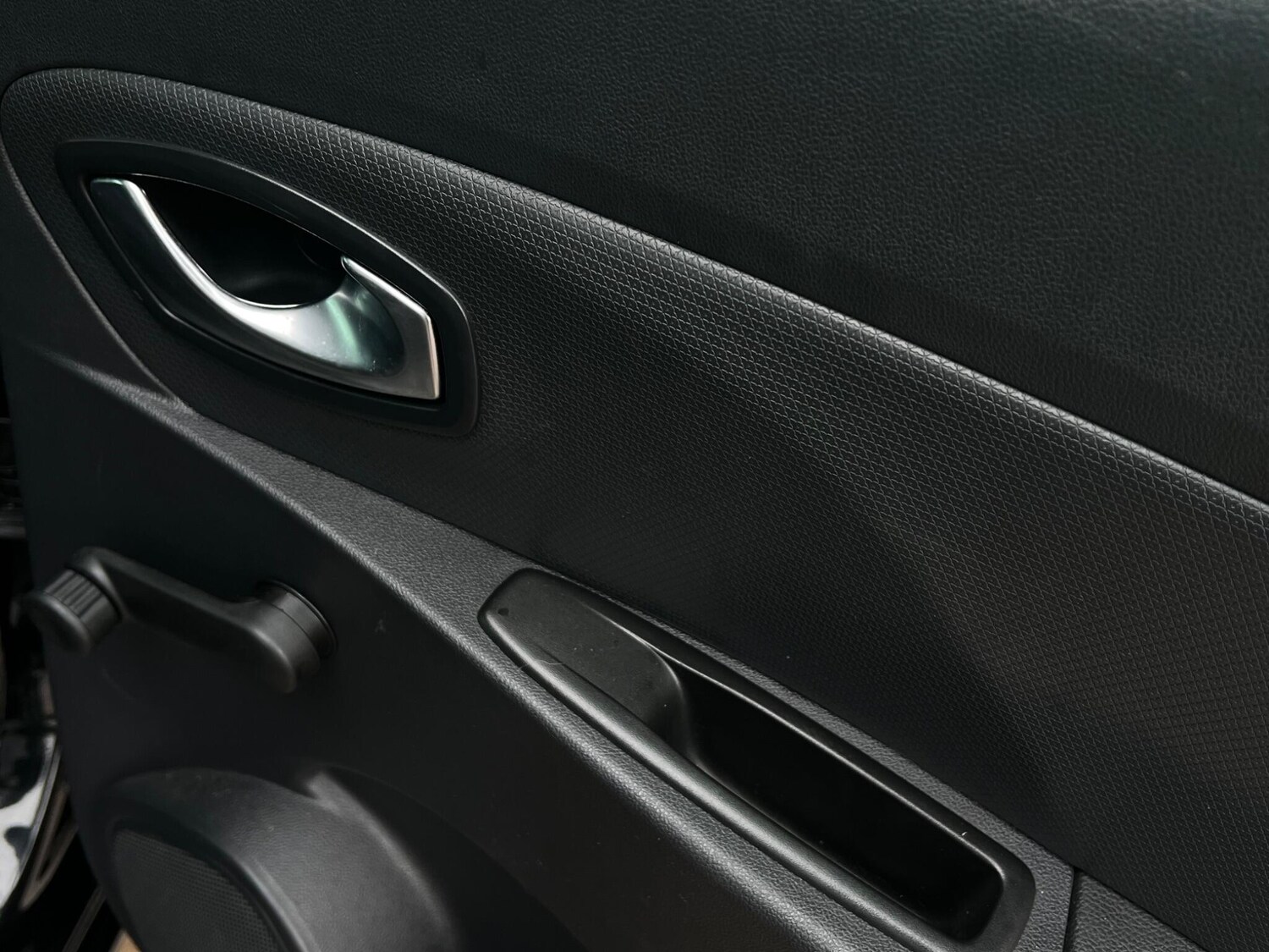 Used Renault Clio for sale - 77496724: Photo 37