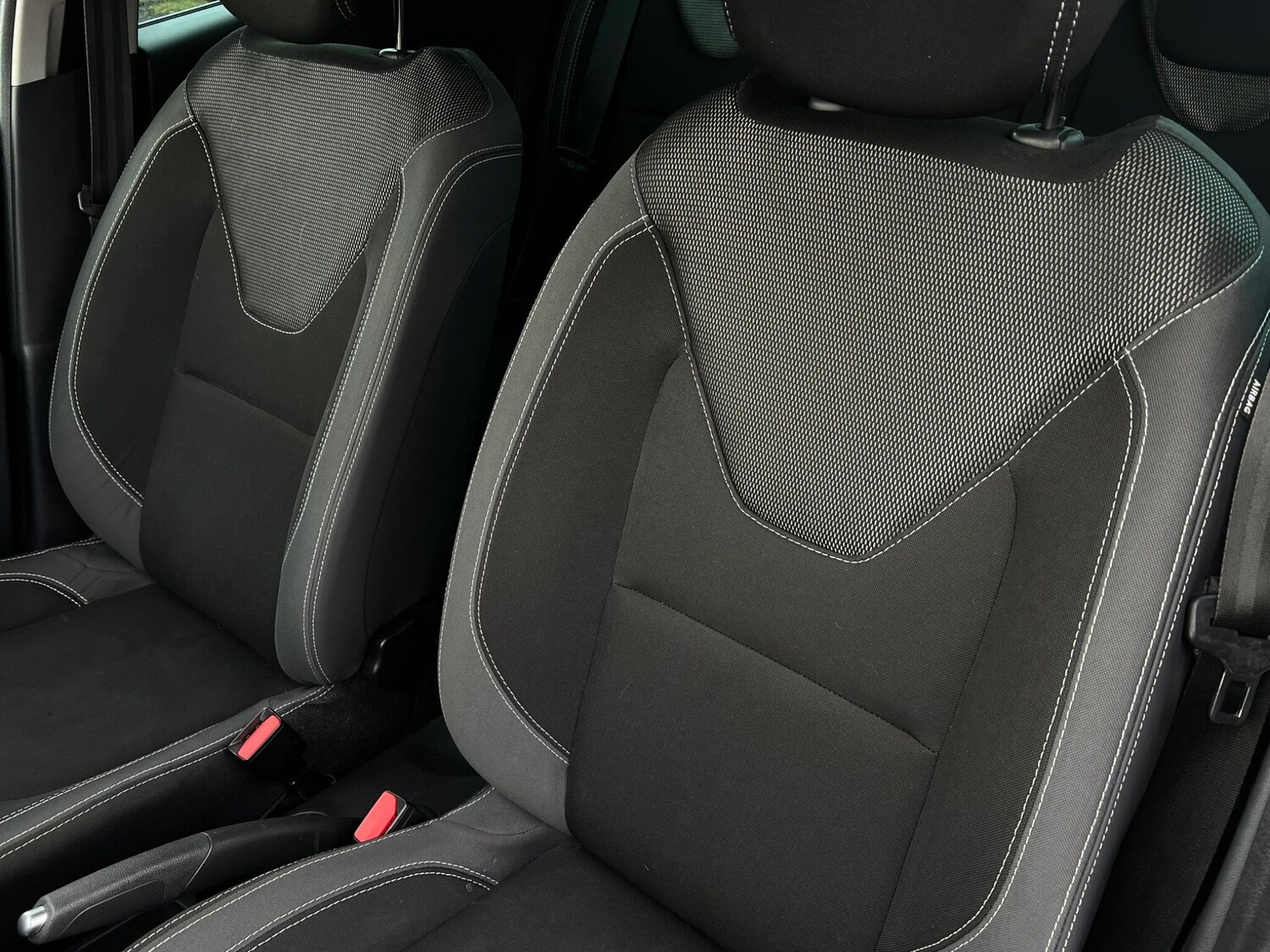 Used Renault Clio for sale - 77496724: Photo 44