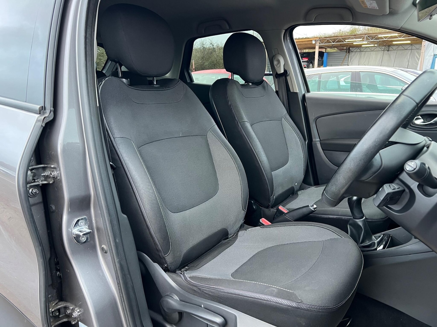 Used Renault Captur 2016 for sale - 77456207: Photo 36