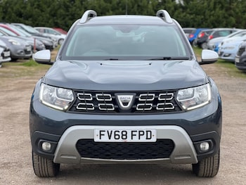 Used Dacia Duster 2018 for sale - 78073000: Photo