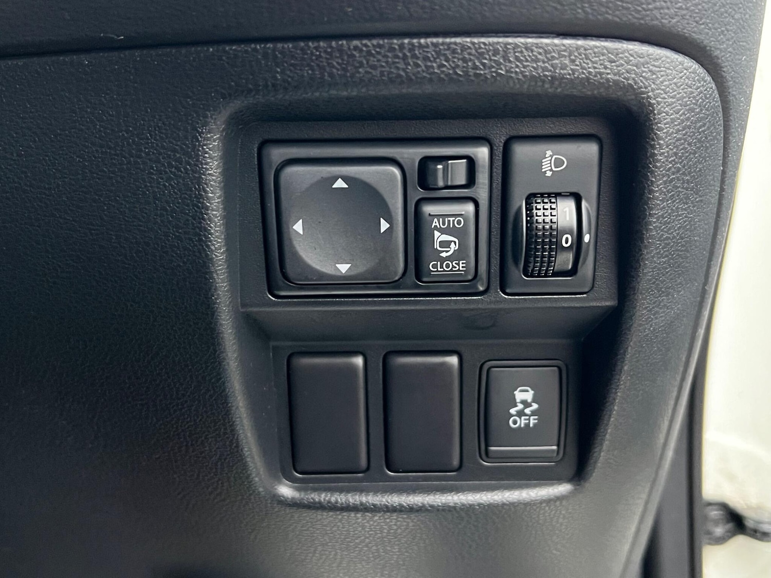 Used Nissan Juke 2012 for sale - 77633300: Photo 44