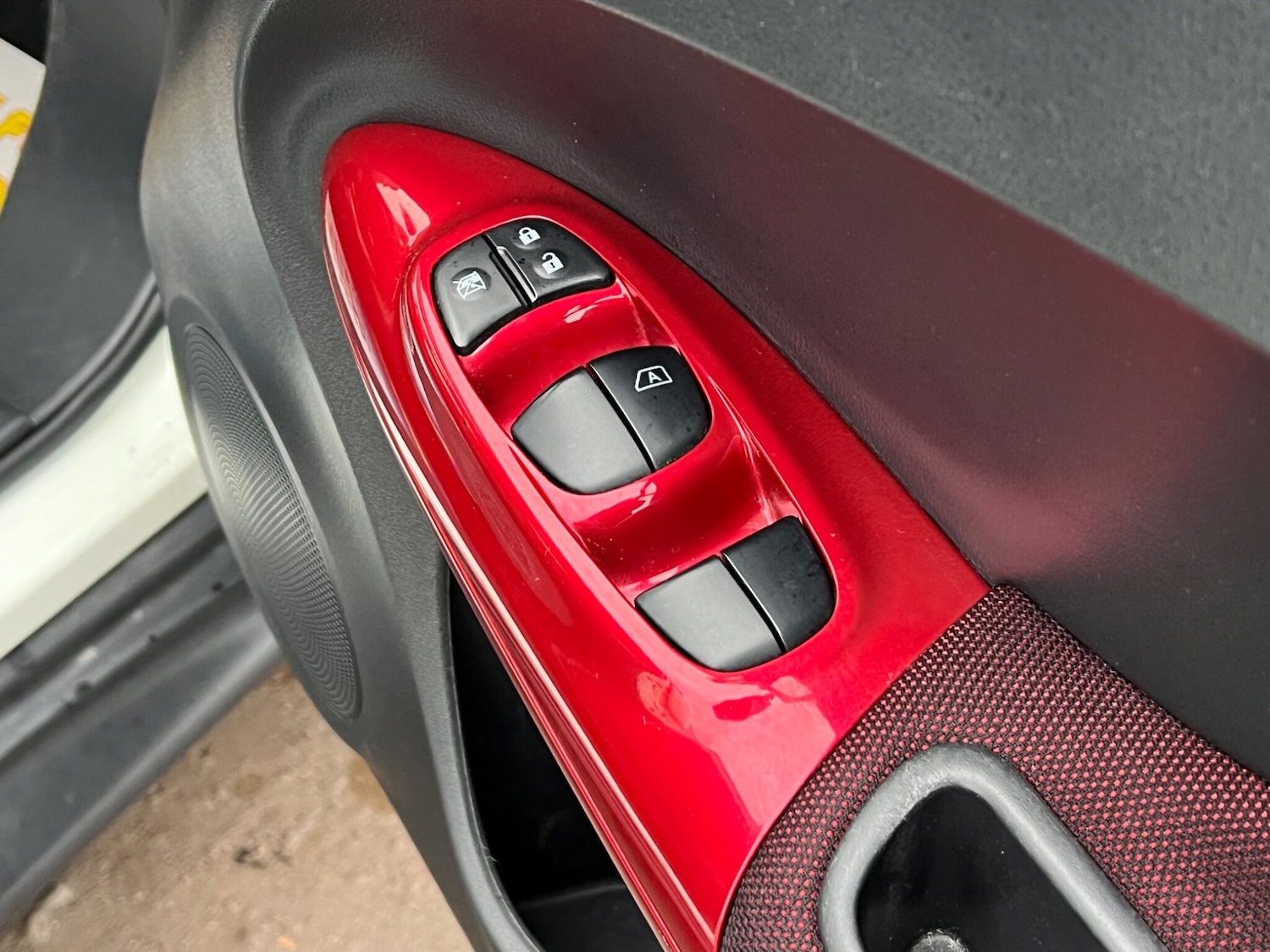 Used Nissan Juke 2012 for sale - 77633300: Photo 61