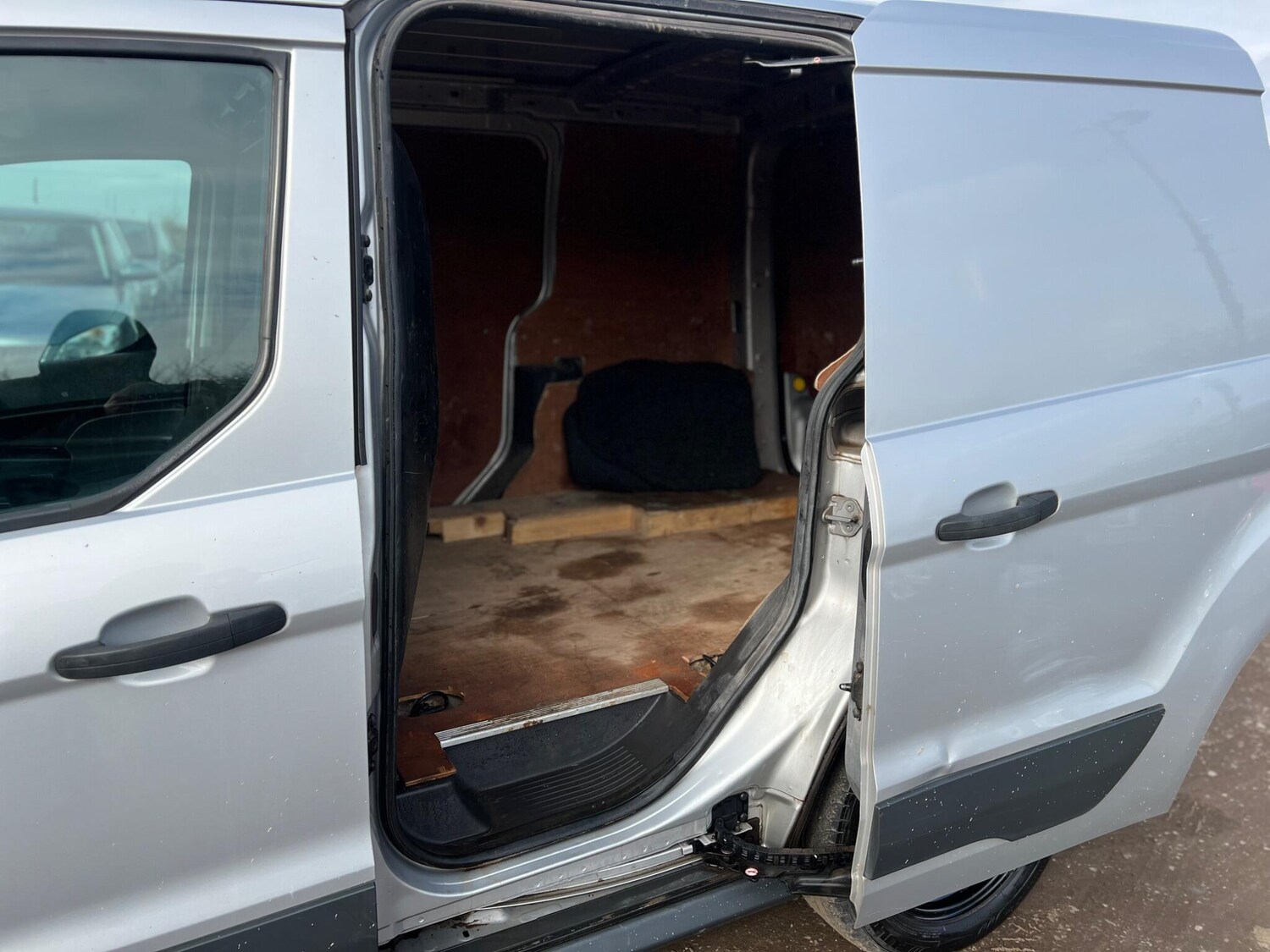 Used Ford Transit Connect 2018 for sale - 77793501: Photo 33