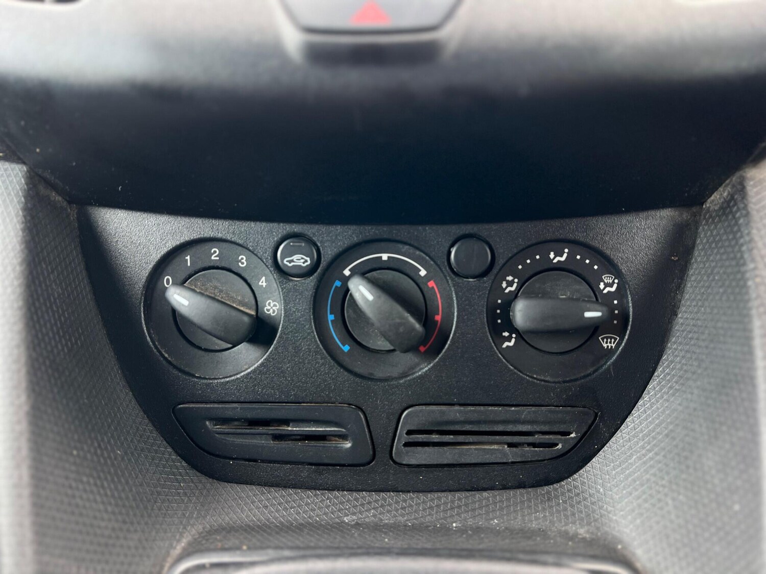 Used Ford Transit Connect 2018 for sale - 77793501: Photo 48