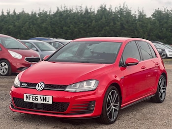 Used Volkswagen Golf 2016 for sale - 78914364: Photo