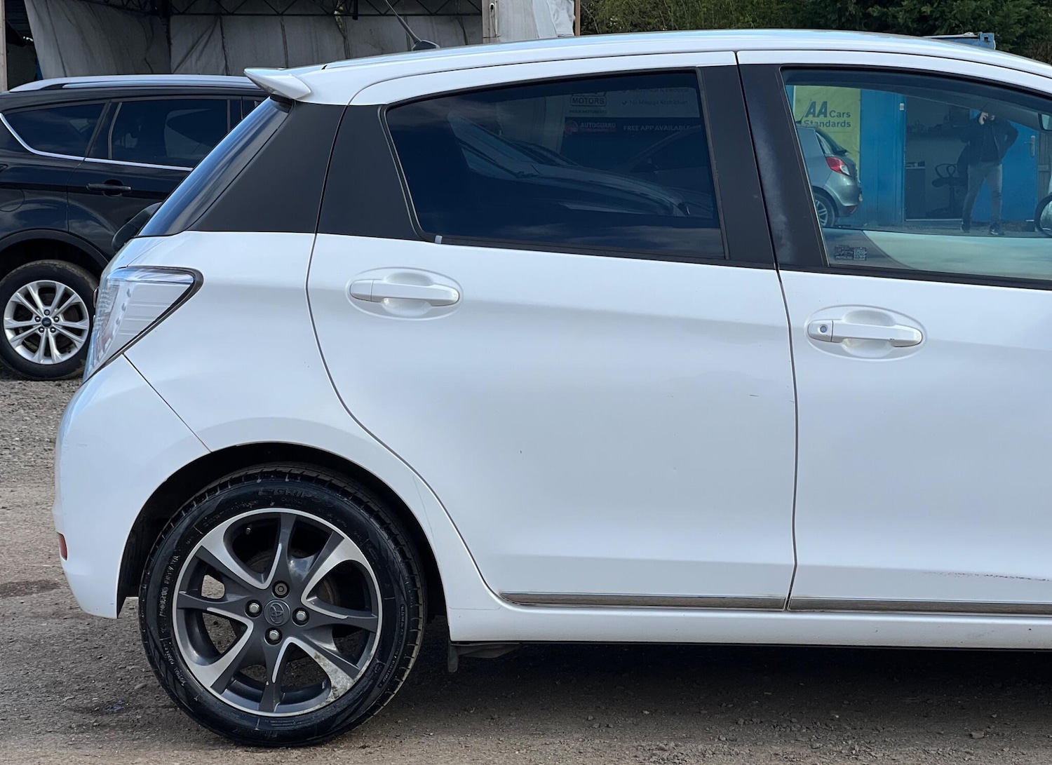 Used Toyota Yaris for sale - 78127512: Photo 14