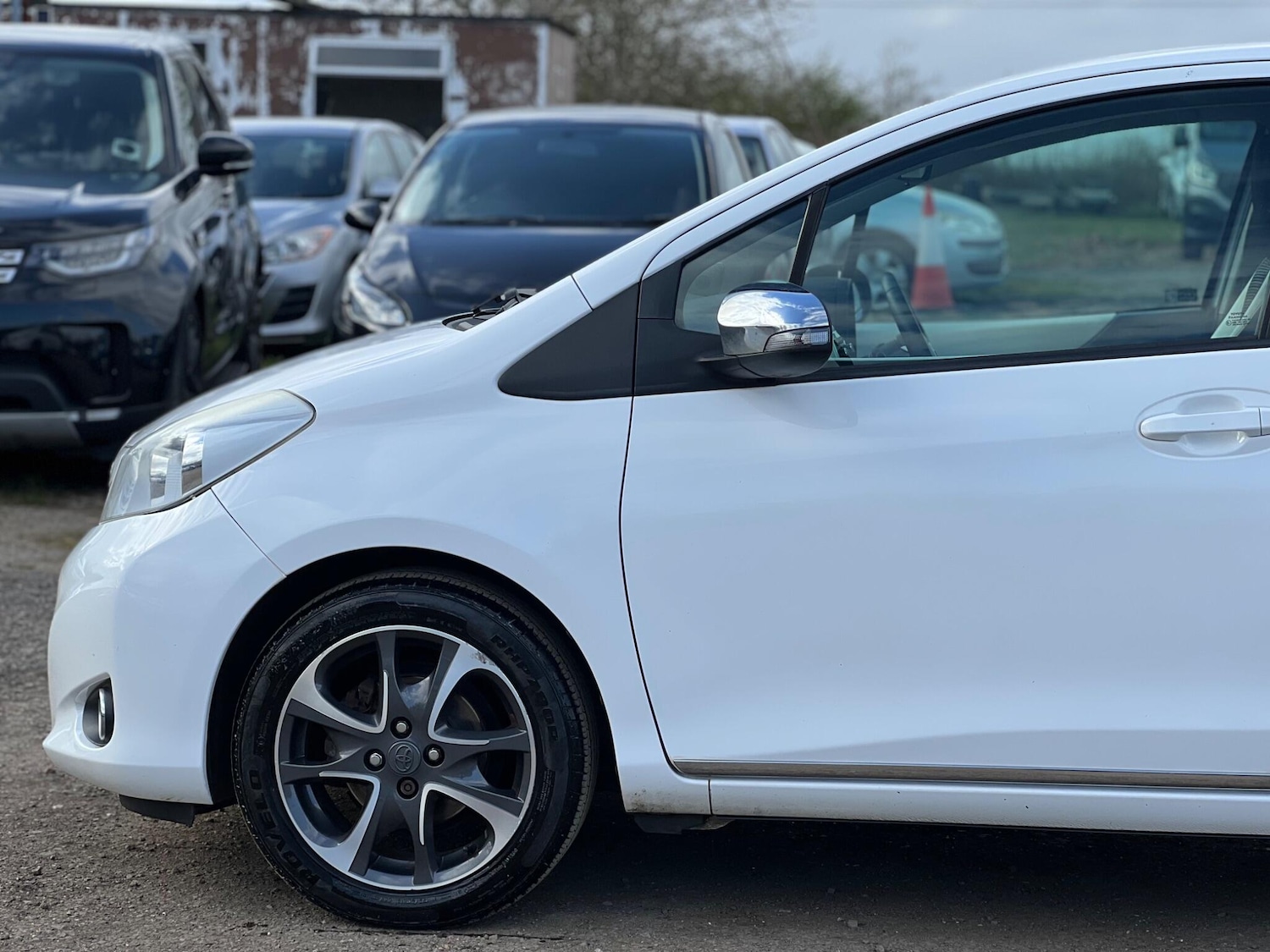 Used Toyota Yaris for sale - 78127512: Photo 16