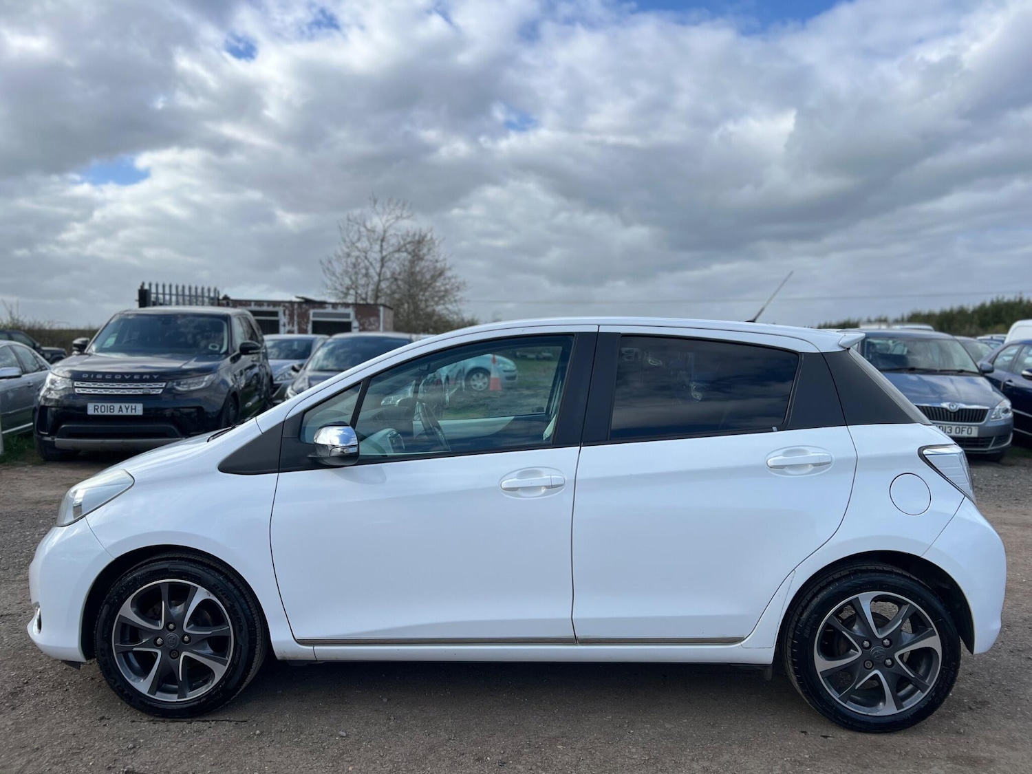 Used Toyota Yaris for sale - 78127512: Photo 17