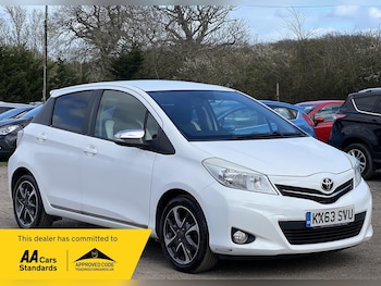 Used Toyota Yaris 2013 for sale - 78127512: Photo