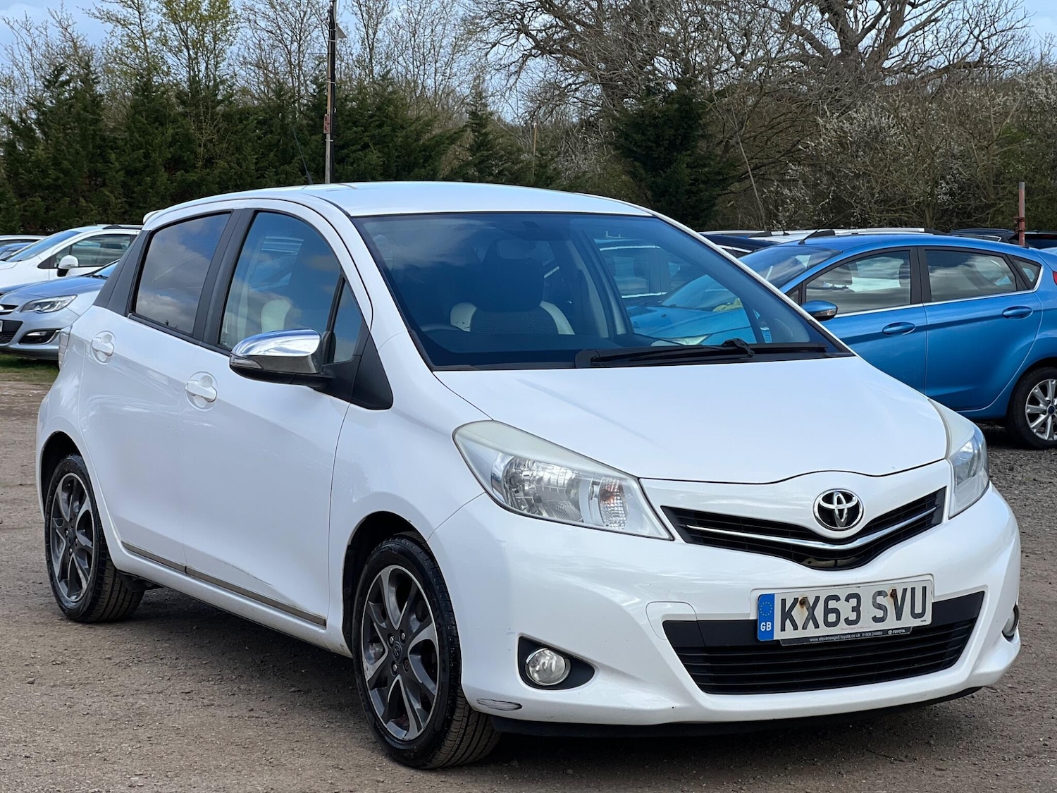 Used Toyota Yaris for sale - 78127512: Photo 2