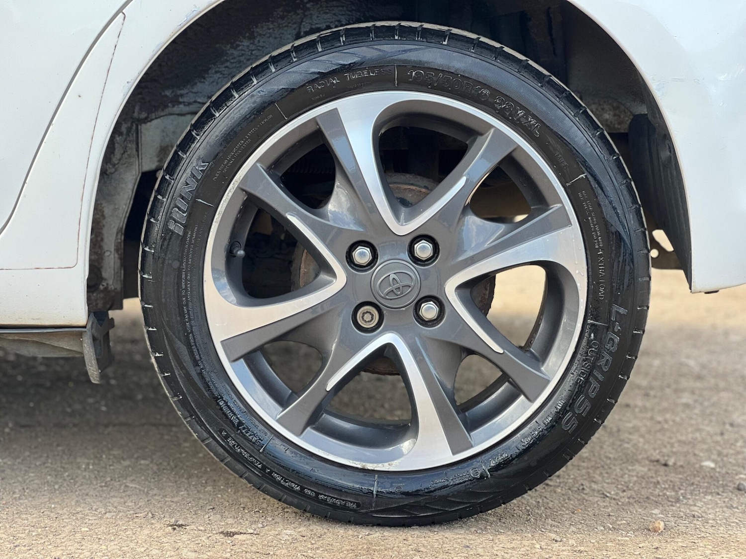 Used Toyota Yaris for sale - 78127512: Photo 21