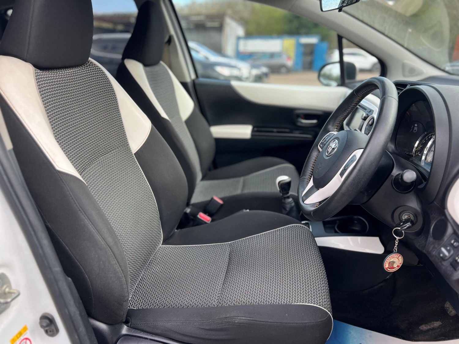 Used Toyota Yaris for sale - 78127512: Photo 31