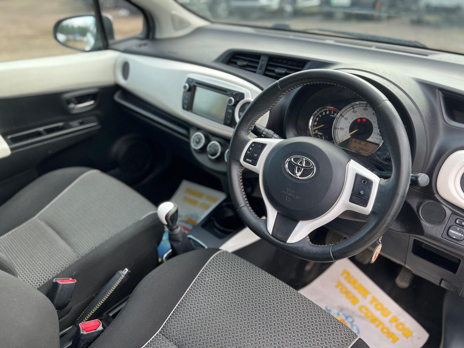 Used Toyota Yaris for sale - 78127512: Photo 32