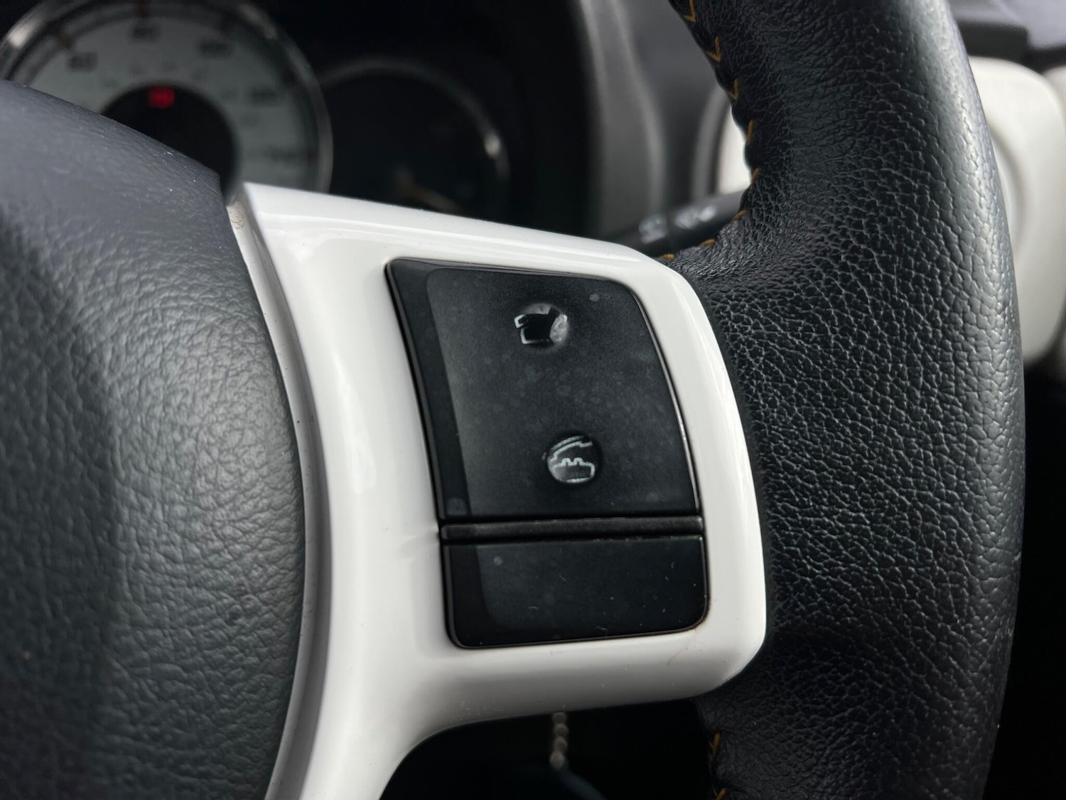 Used Toyota Yaris for sale - 78127512: Photo 48