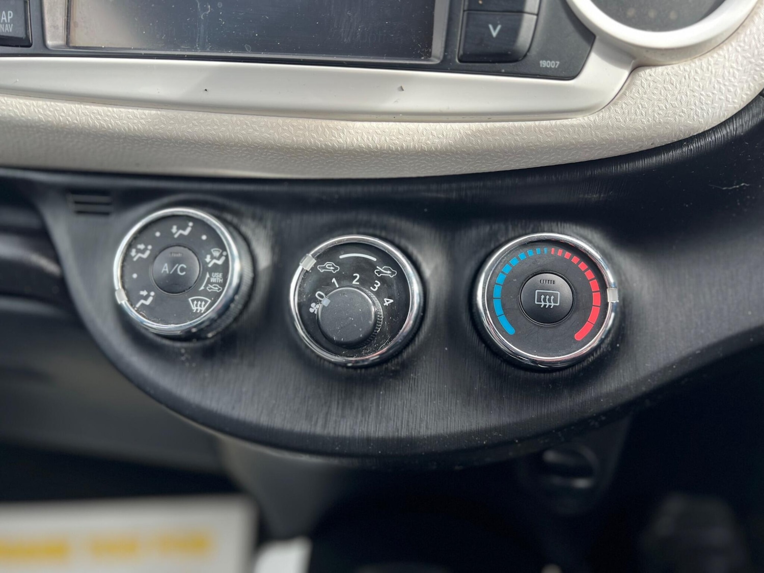 Used Toyota Yaris for sale - 78127512: Photo 58