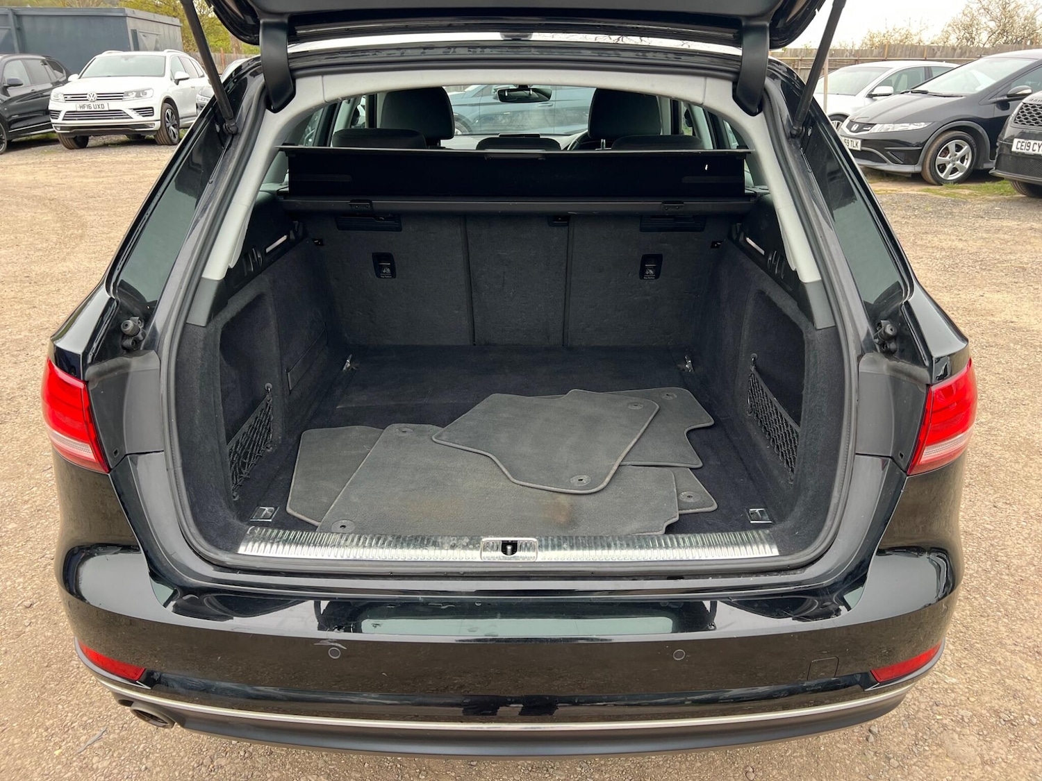 Used Audi A4 Avant for sale - 78214519: Photo 38