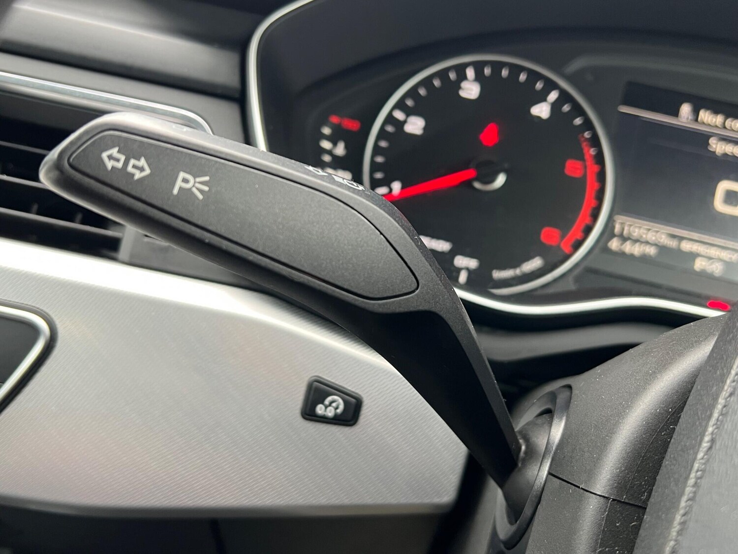 Used Audi A4 Avant for sale - 78214519: Photo 72